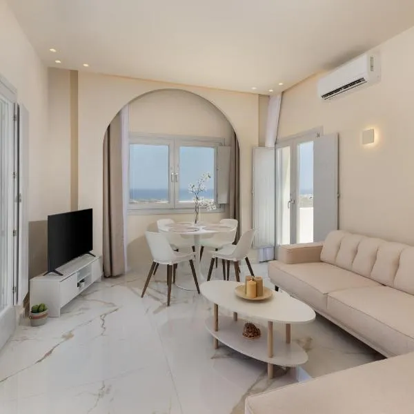Azure Escape, hotel a Karterados