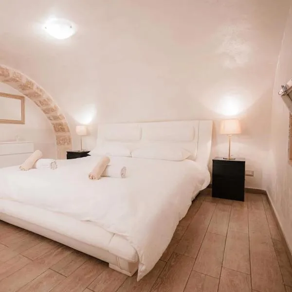 Suite House 78, khách sạn ở Bari