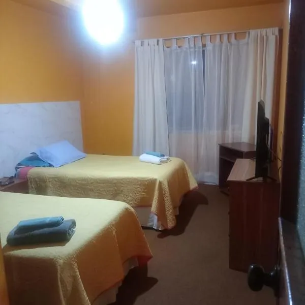 HOSPEDAJE RIOS ( EX SCHULZ 2 ), hotel i Osorno