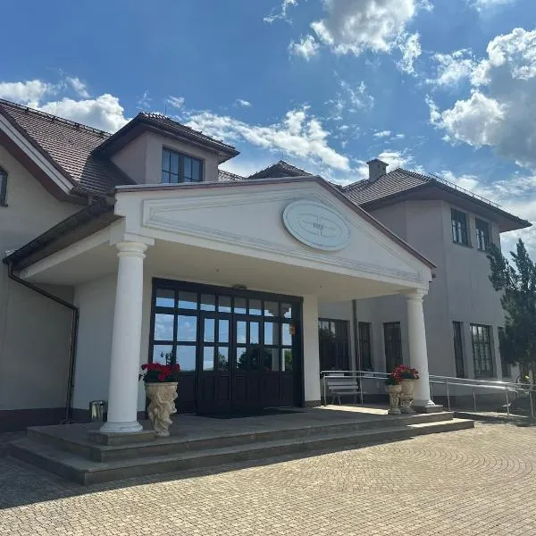 Hotel Dudek, hotel in Mniów
