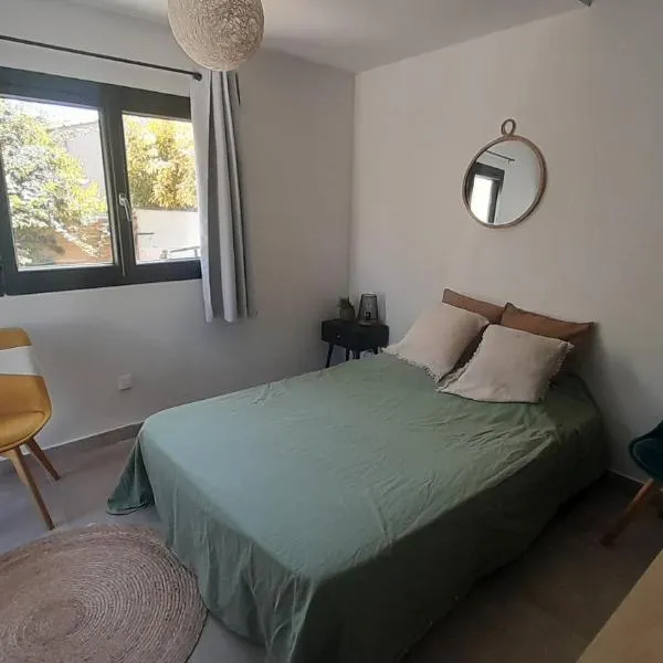 Chambre en Petite Camargue, hotel v destinaci Le Cailar