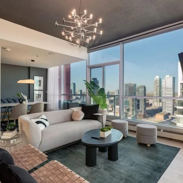 2 Storey Penthouse Panoramic Views Parking Stampede, hotell i Calgary