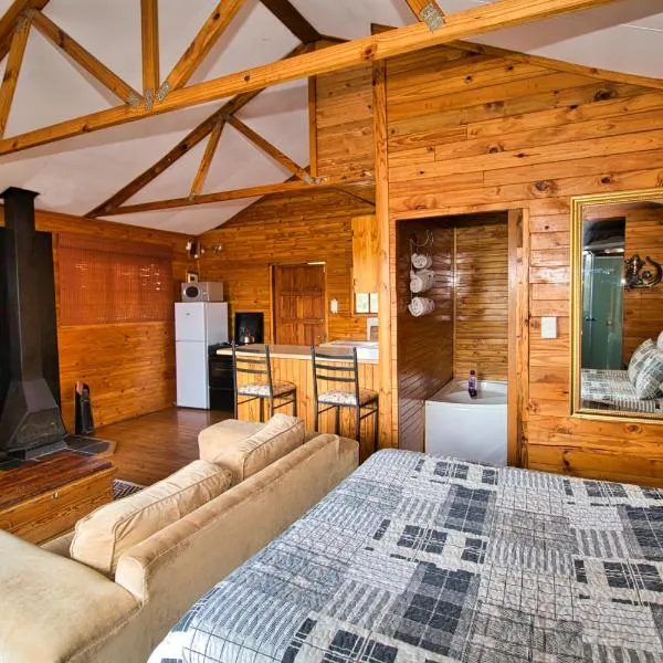 Nullarbor Cottages, hotel in Magaliesburg