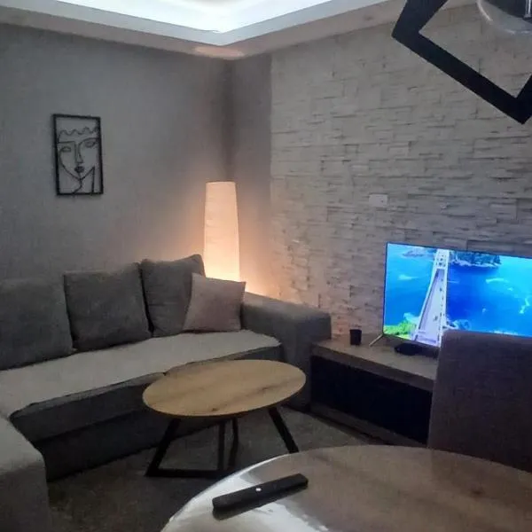 SUNSHINE Apartment, khách sạn ở Kragujevac