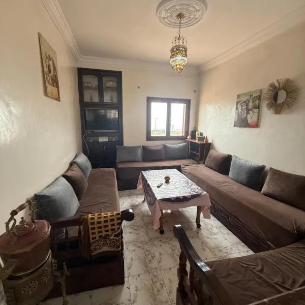 Apartamento alquiler vacacional con vista a mar, hotel in Agadir