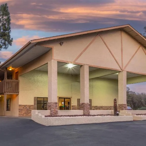 Best Western Pine Springs Inn, hotel in Ruidoso Downs