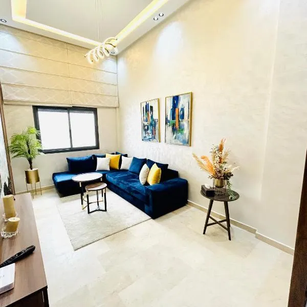 Casablanca Luxury Studio Apartment Steps to the Beach, hotel en Casablanca