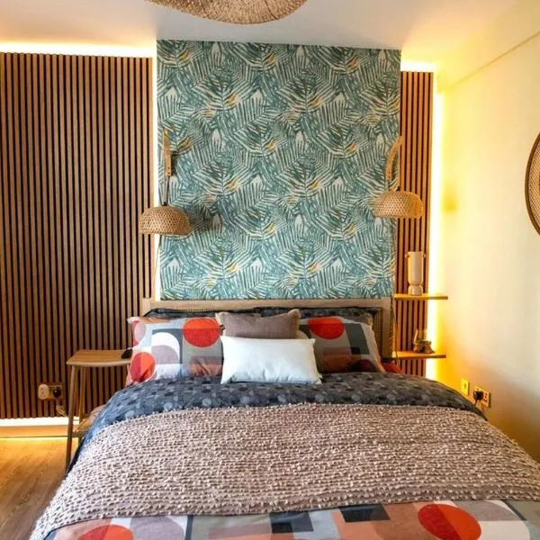 ApArt 2 Luxury 3BR Apartment Free Parking Sleeps 6، فندق في بيدفورد