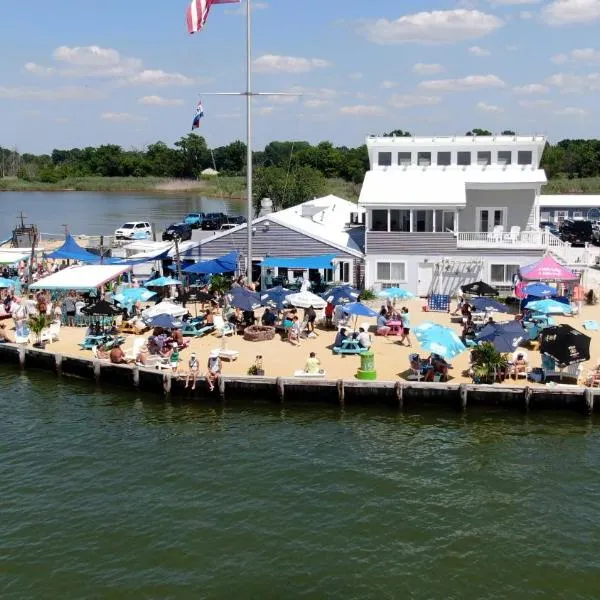 Lowes Wharf Marina Inn, hotel in Sherwood