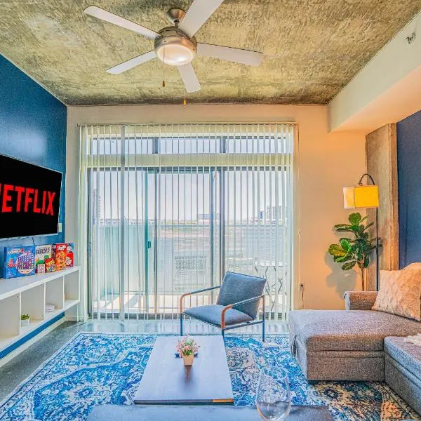 Unique 1BD -Central Downtown - Gym, Pool, Parking、フェニックスのホテル