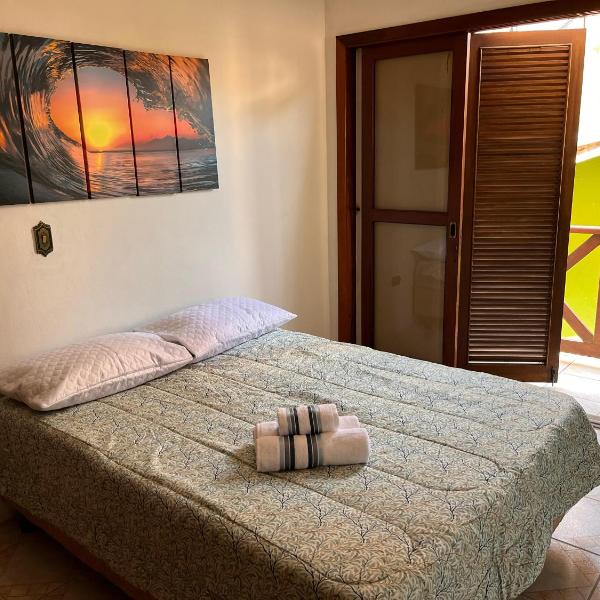 Brisa Suítes para Casais no Itaguá com Ar Condicionado e Frigobar