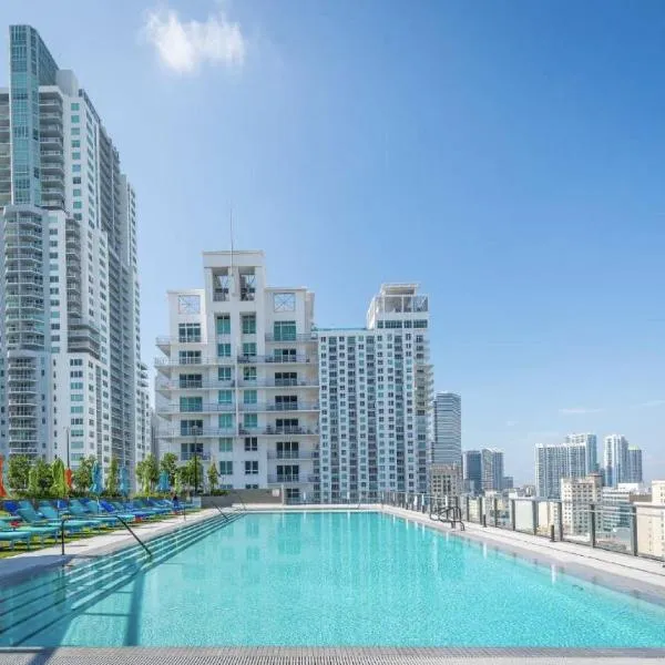 High-Rise Luxury Condo in Downtown Miami with Ocean Views, hótel í Miami