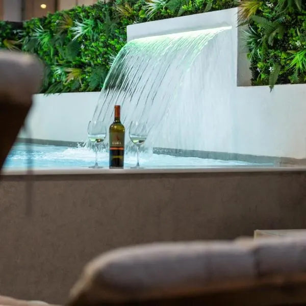 BEQUEST Gold Luxury suites, hotel in Korinthe