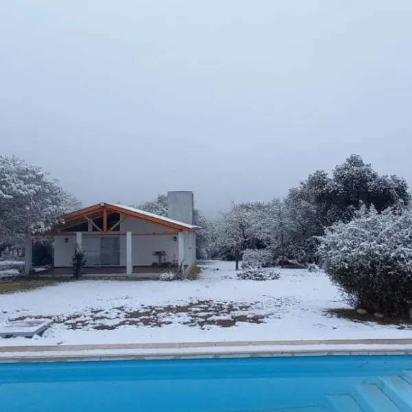 Cabaña de Emma, hotel in Villa Las Rosas