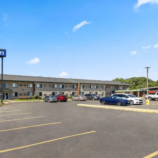 Days Inn by Wyndham Winona, hotel v destinaci Winona