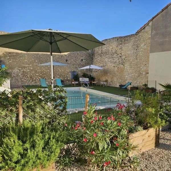Partie de villa – hotel w mieście Velleron