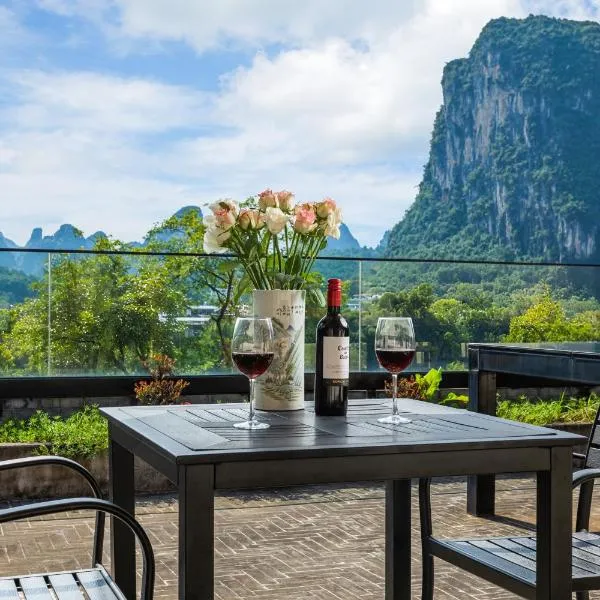 Yangshuo River Lodge Hotel - Airport or TS Free pick up over 4 nights, khách sạn ở Dương Sóc
