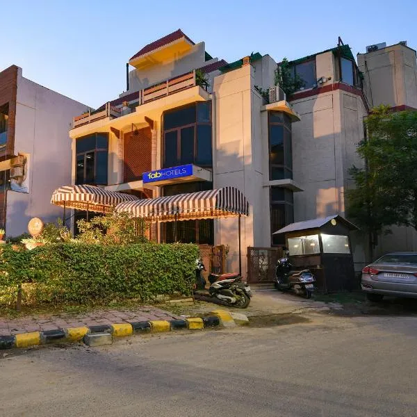 FabHotel Siris 18 - Aravali Biodiversity Park, hotel in Gurgaon