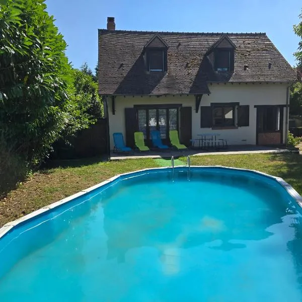 Gite du Puits Tournant - chambre 2, hotel v destinaci Poilly-lez-Gien