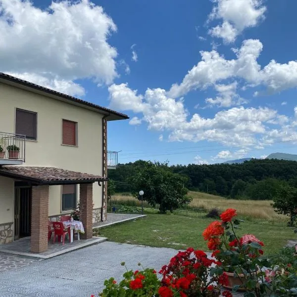 Casa in campagna - L'OSTERIA, hotel in Rocca Ranieri