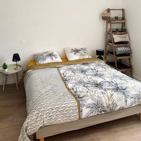 La maisonnette d Éline - meublé 3 étoiles, ξενοδοχείο σε Vittel