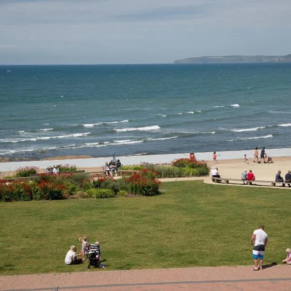 Apartment 11 - Latitude 51, hotel in Westward Ho
