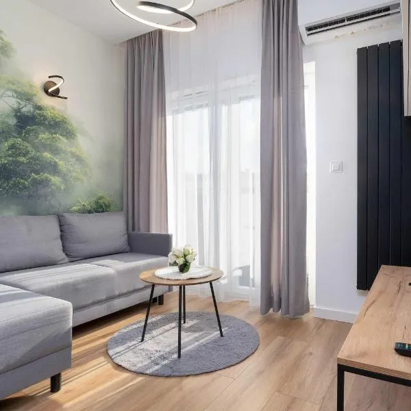 Air-Conditioned Apartment in Rzeszów with Parking by Noclegi Renters、ジェシュフのホテル