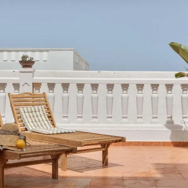 Atlantic Nomad Retreat, hotel in Puerto del Rosario