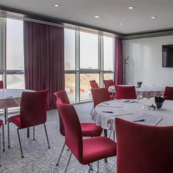 Park Inn by Radisson Dubai Motor City, hotel no Dubai