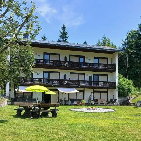 Pension & Apartments Weissbriach, hotel v destinaci Weissbriach