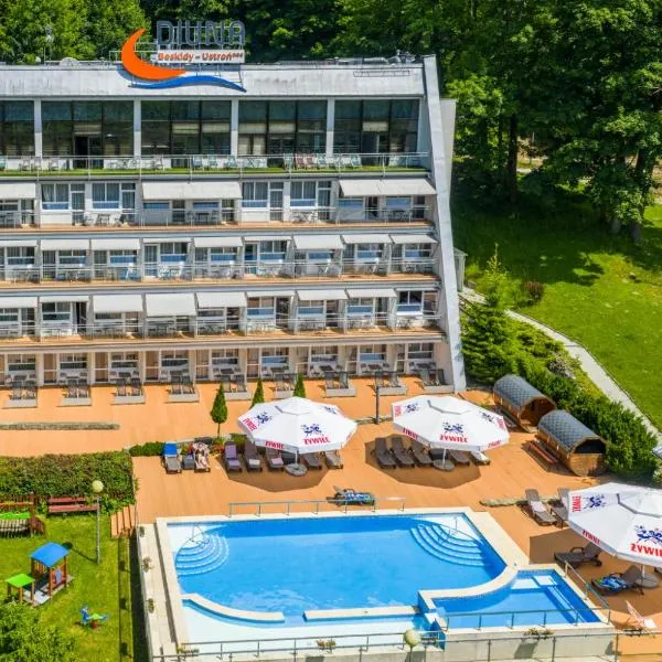 Diuna Beskidy Ustroń - dawny Kolejarz, hotel i Ustroń
