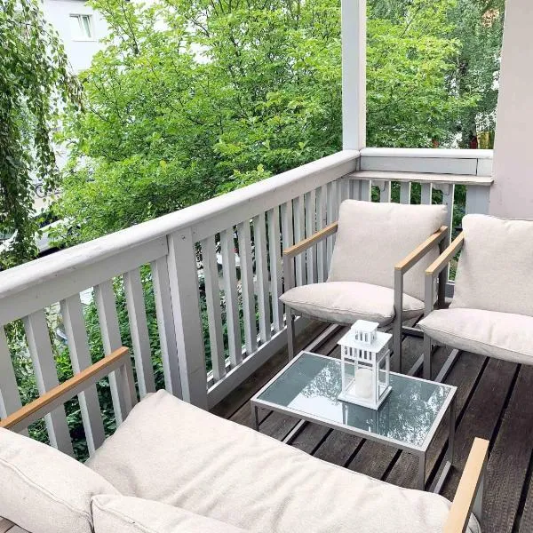 Ruhig zentral Privatparkplatz historischer Stuckaltbau, hotel v Drážďanech