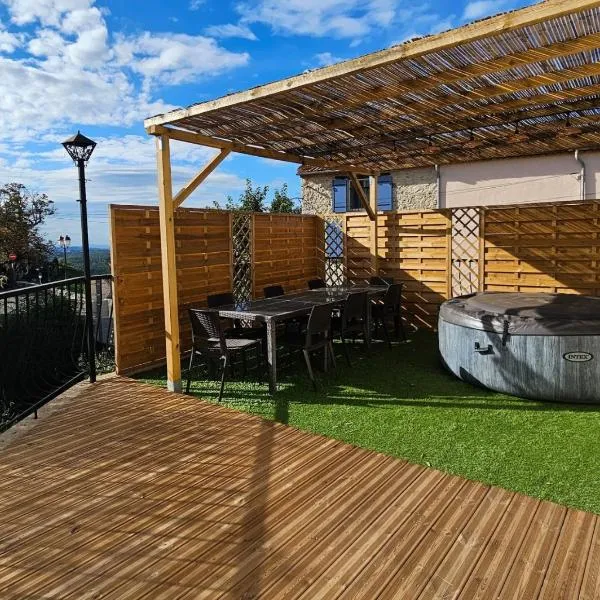 Appartement et son jacuzzi, hotel in Saint-Cézaire-sur-Siagne