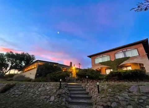 The Paradise, hotel in Puerto Pirámides