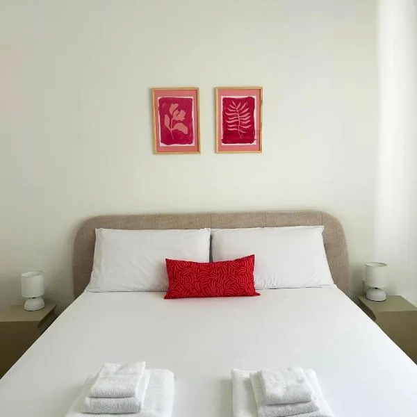 Ponente Blue Appartamenti, 1, hotel v destinaci Arma di Taggia