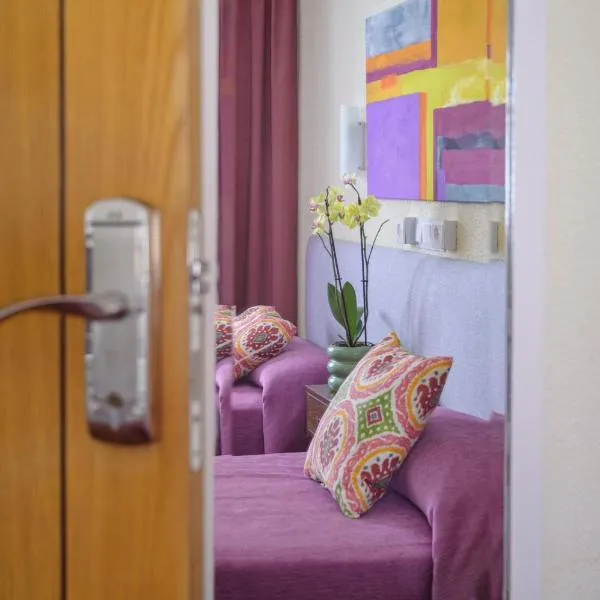 Hotel Paraíso, hotel v destinaci Lanjarón