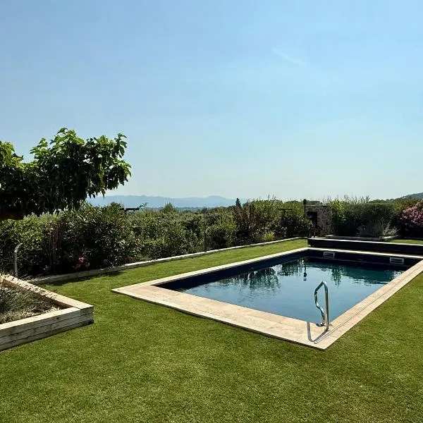 Une nuit en Luberon, hotel v destinaci Puyvert