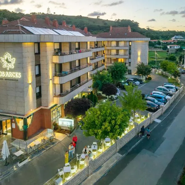 Hotel Los Arces, hotel Islában