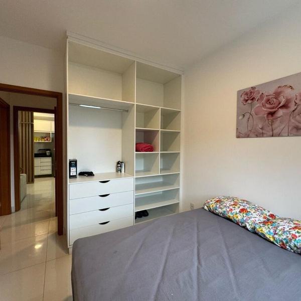 Apartamento novo a 350 m da praia das Toninhas em Ubatuba - 2 dormitórios sendo 1 suite, piscina, varanda gourmet com churrasqueira, ar condicionado, cozinha completa, garagem privativa - Foto 2