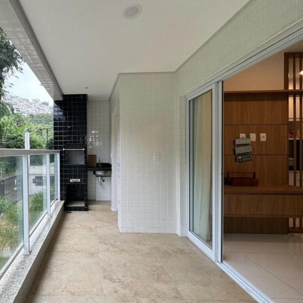 Apartamento novo a 350 m da praia das Toninhas em Ubatuba - 2 dormitórios sendo 1 suite, piscina, varanda gourmet com churrasqueira, ar condicionado, cozinha completa, garagem privativa - Foto 5