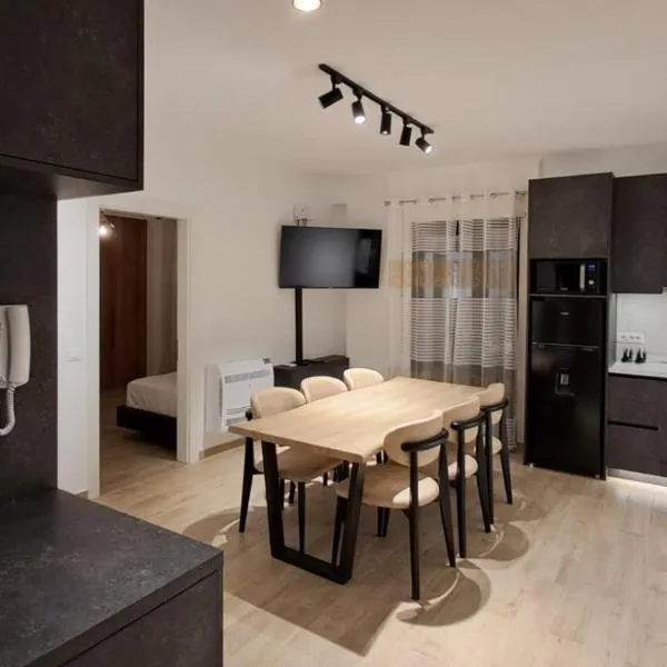 MarMeg Guesthouse, hotel in Tirana