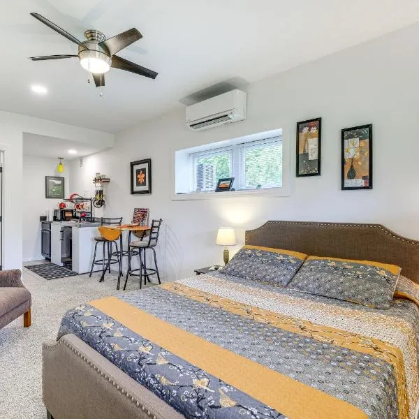 4 Mi to Blue Ridge Parkway: Floyd Studio w/ Yard, hotel v destinaci Floyd