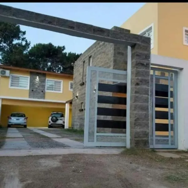 Claro Del Bosque san clemente, hotel in San Clemente del Tuyú