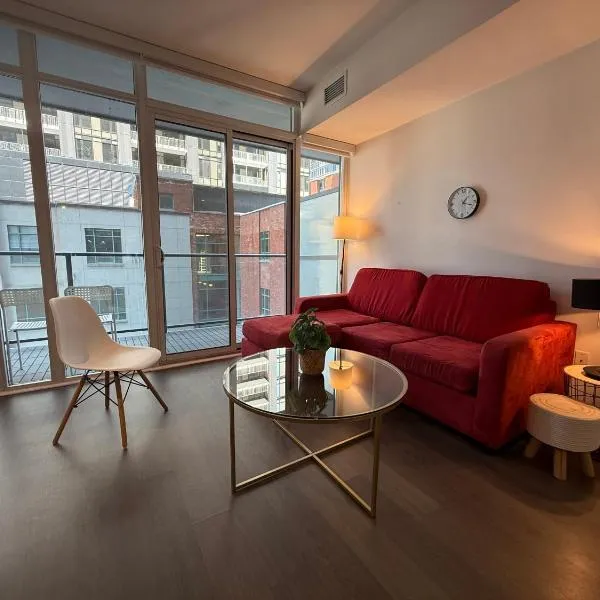 Gorgeous downtown condo, hotel v destinaci Toronto