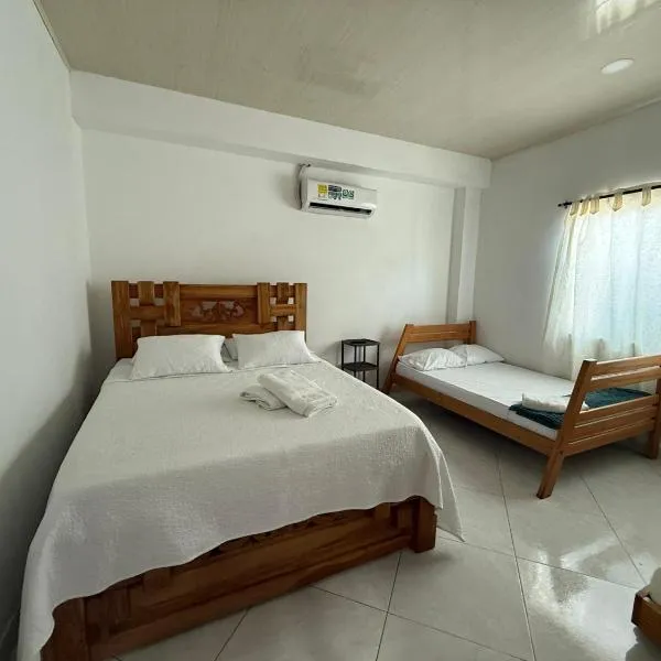 Itze solaris aparta-estudio, hotel u gradu Tolu