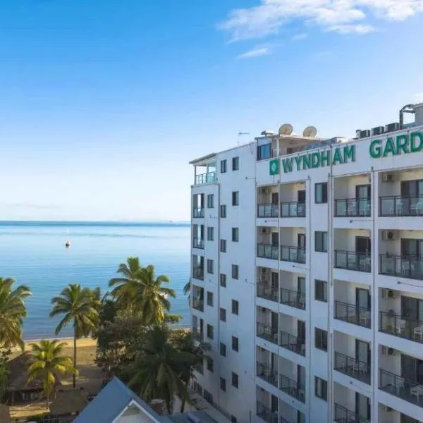 Wyndham Garden Wailoaloa Beach Fiji, Hotel in Nadi
