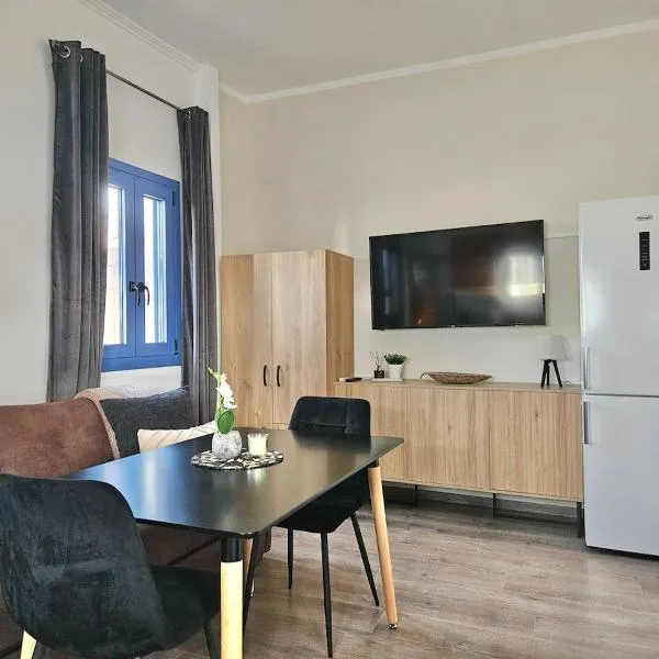 Apartment Madlen no 2 with Mountain and Sea Views, hotell i Milatos