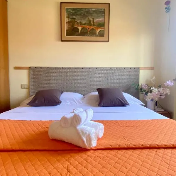 EJ Station Corner, hotel in Verona