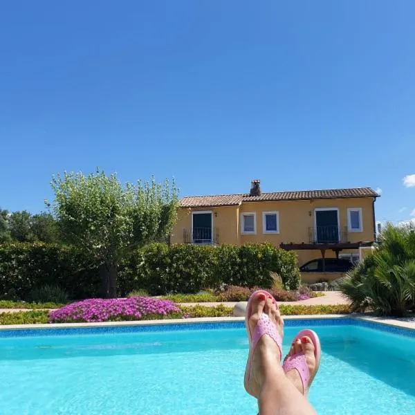 Casa Maichen Olbia, hotel v destinaci San Pantaleo