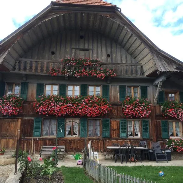 Appartement La Croix, hotel in Villarvolard
